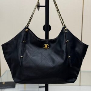 Chanel 25s Maxi tote Black Calfskin Antique Gold Hardware AS546300