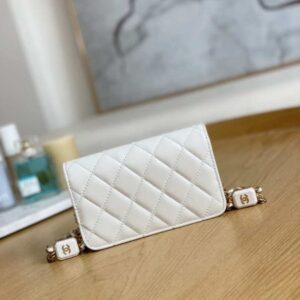Chanel A68098 Mini Flap Bag Lambskin Onyx Small Square Stewardess Bag White