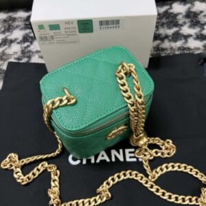 Chanel AP3203 Clutch With Chain Grained Calfskin Green