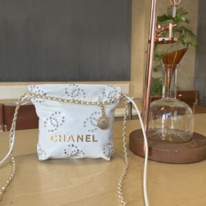 CHANEL 22 Mini Handbag AS3980